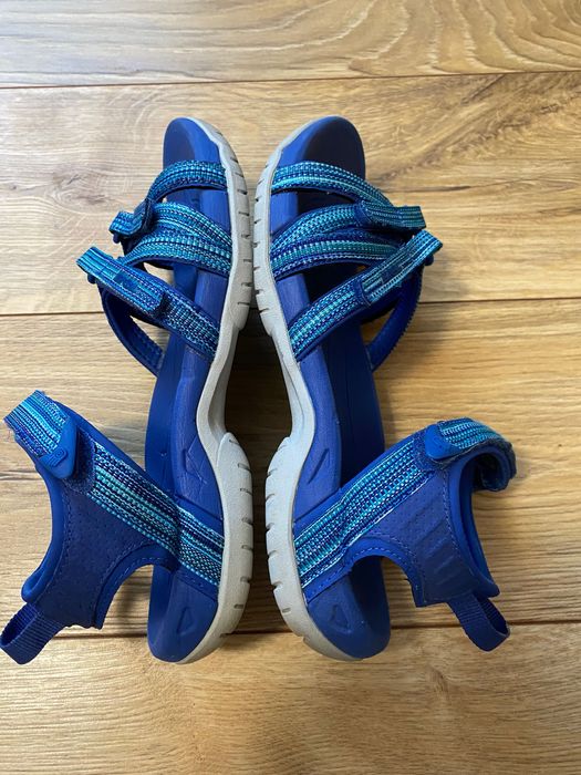 TEVA-sandale , in stare foarte buna , pt dame , marimea 42