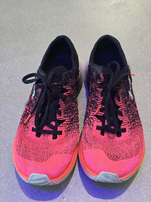Under Armour asfalt