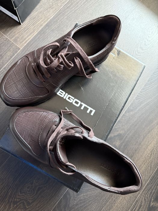 Pantofi casual bigotti maro
