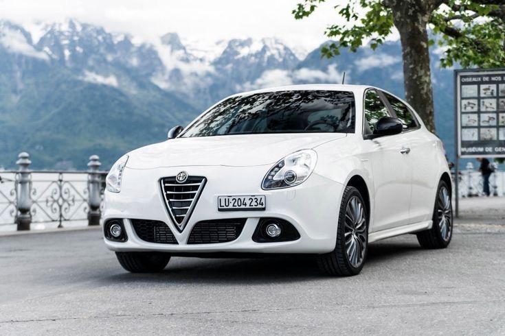 Alfa Romeo Giulietta Алфа Ромео Жулиета 1.4 1.8 бензин 2.0 дизел