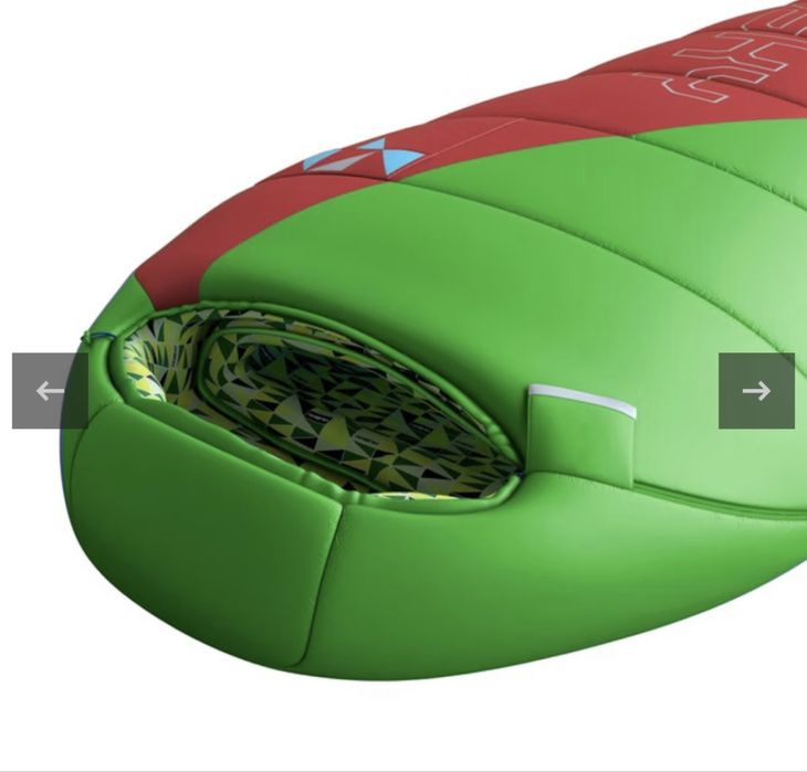 Vand saci de dormit pentru copii marca Husky