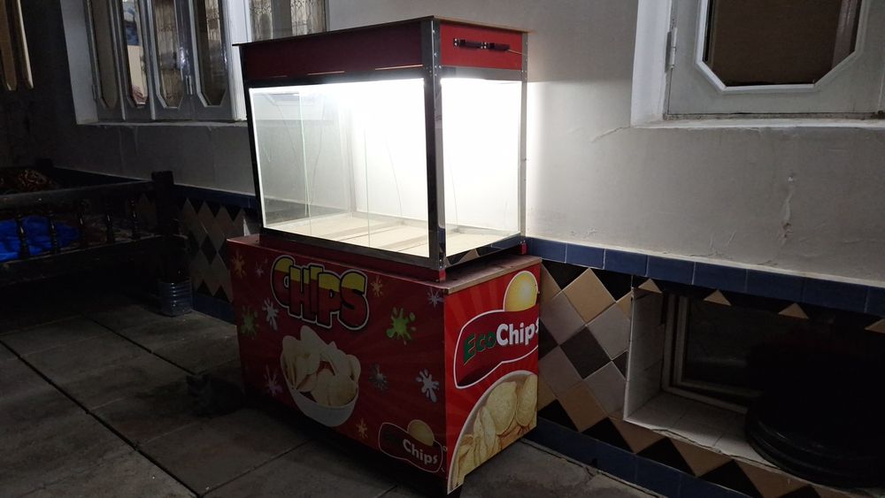 Biznes Chipis vitrina