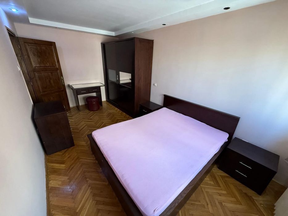 Ofer spre închiriere Apartament 4 Camere ultracentral