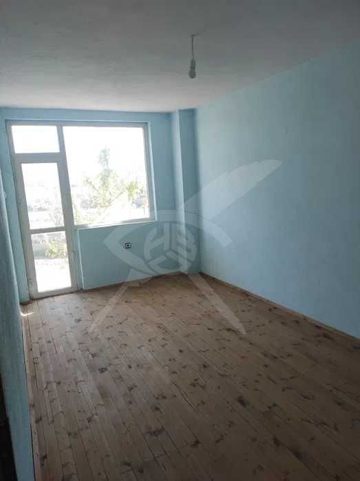 Дава се под наем Етаж от къща в София, Хладилника - 90 кв.м за 108524.94 € - Снимка #2