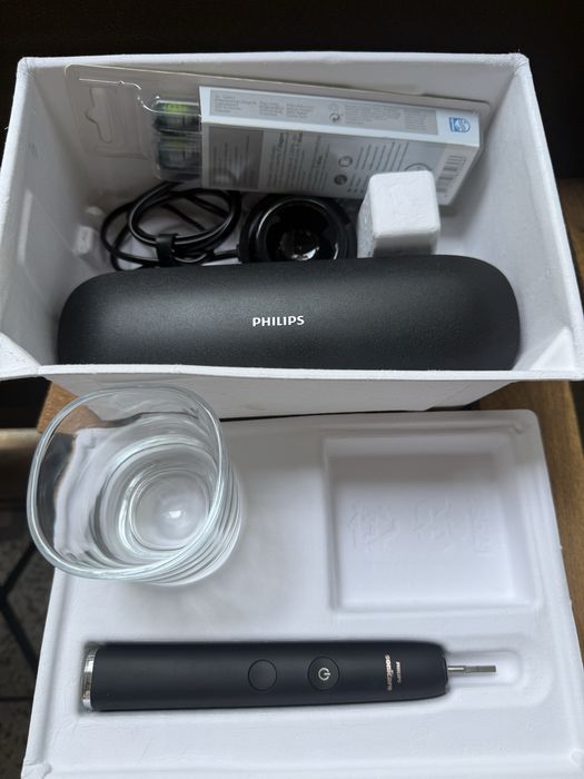 Philips Sonicare DiamondClean Smart 9400 – премиум електрическа четка за зъби,