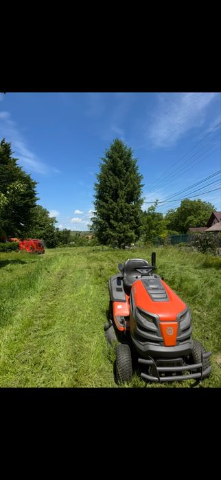 Husqvarna TC342t tractoras tuns iarba