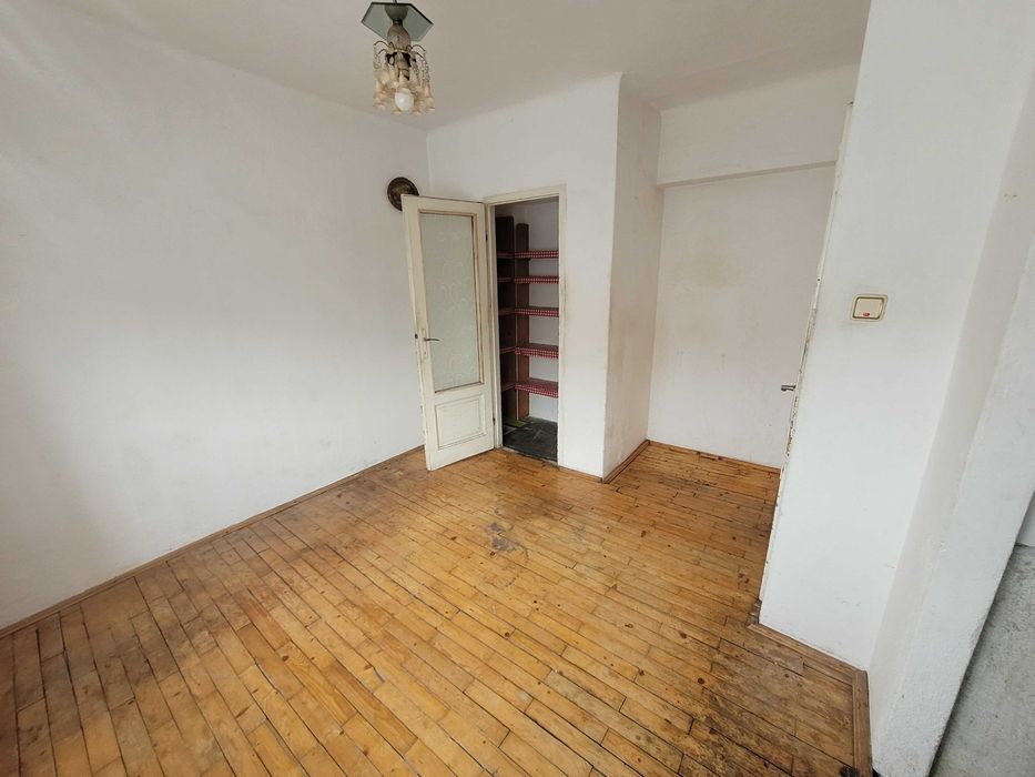 Ap.2 cam, etj.1, cu gradina in  Astileu, BH