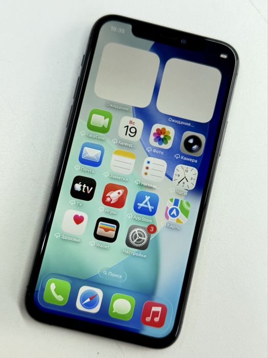 Продам Айфон 11 про
