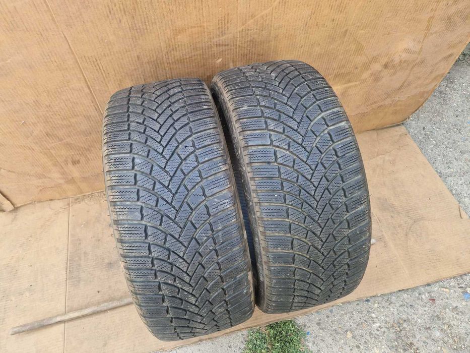 2 Bridgestone R19 225/40 Зимни гуми  DOT2421