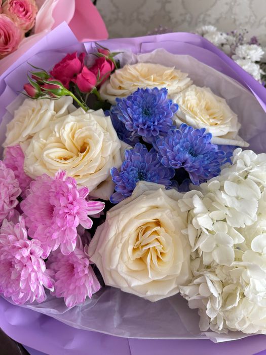 Цветы 4 букета свежие