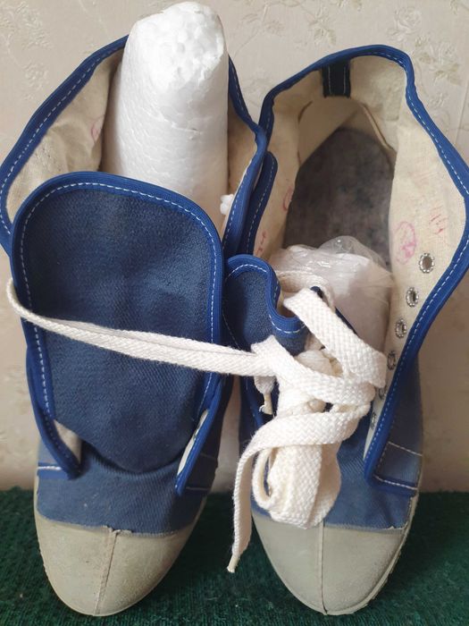 Продам КЕДЫ новые СССР РЕТРО дизайн