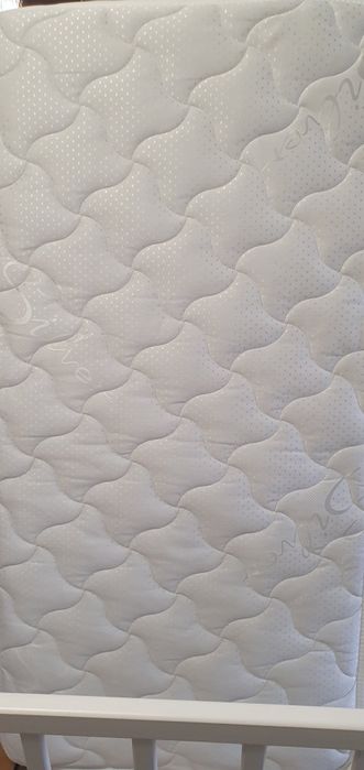 Продам детскую кроватку