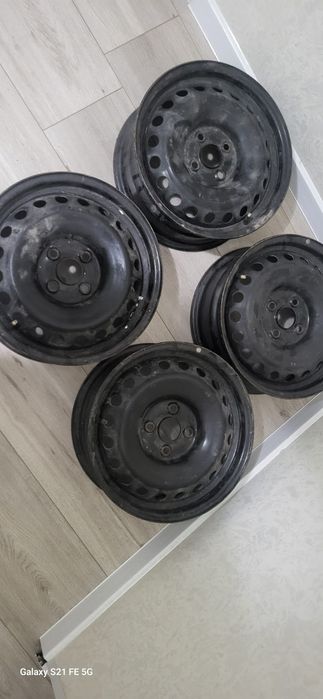 Диски от хюндай .