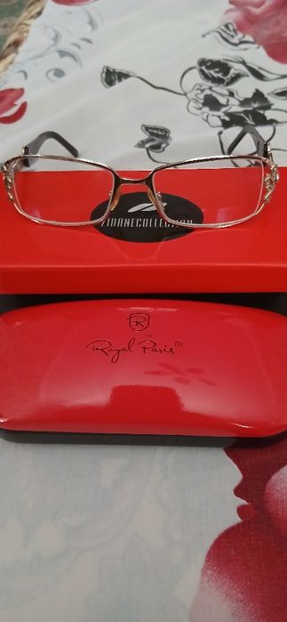 Француз очкиси умуман ишлатилмаган факат ойнаси алмаштирилган янги нар