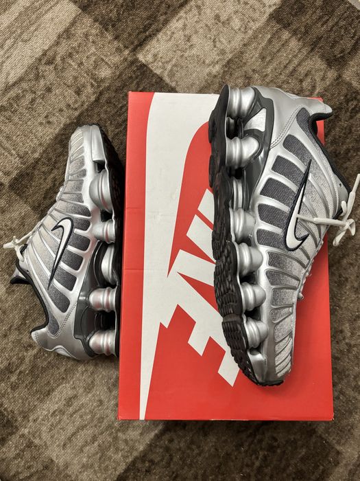 Nike Shox  TL Grey