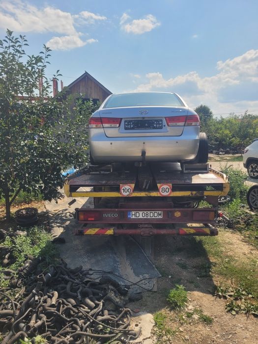 Dezmembrez hyundai sonata2008