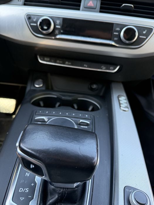 Panou climă Audi A4 B9