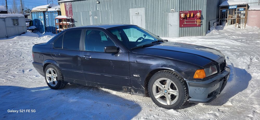 В продаде Бмв Е36 на автомате