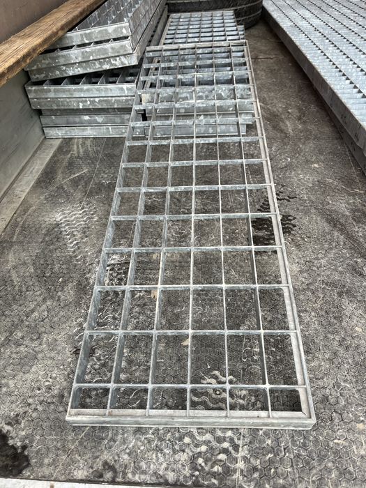 Trepte zincate zincate