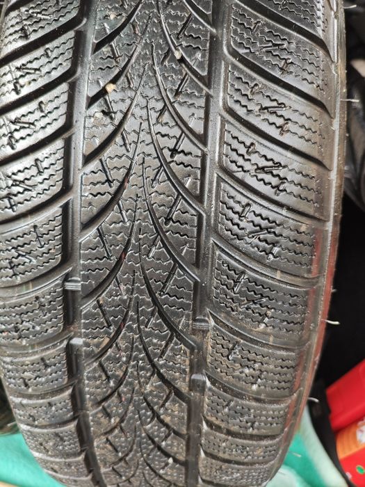 Jante cu anvelope de iarna