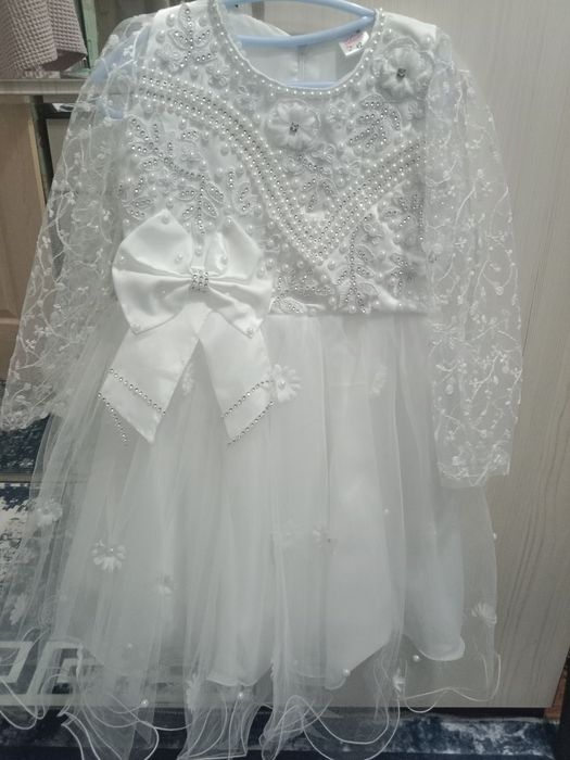 Продам нарядное платье