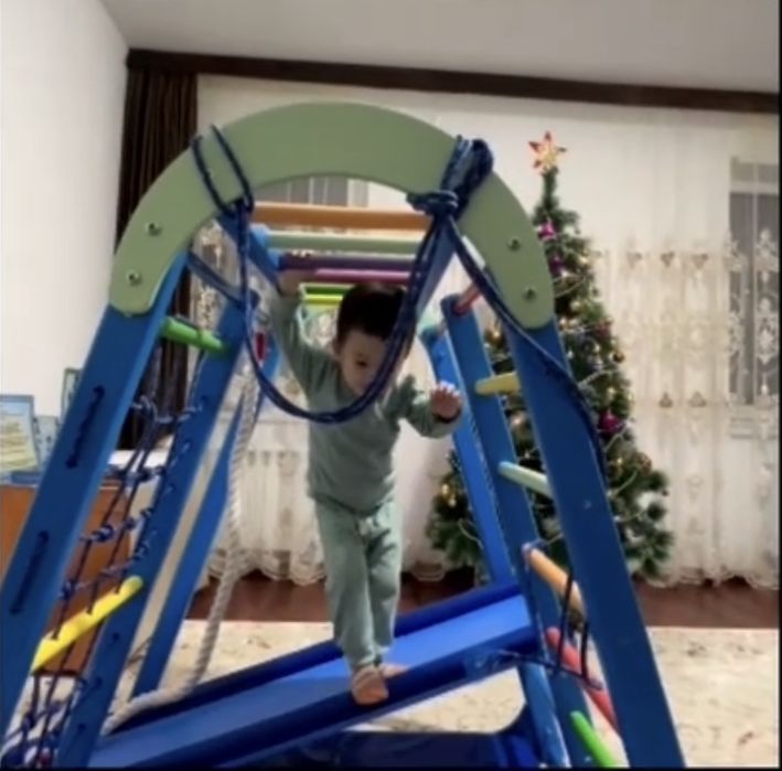 Детский спортивный комплекс