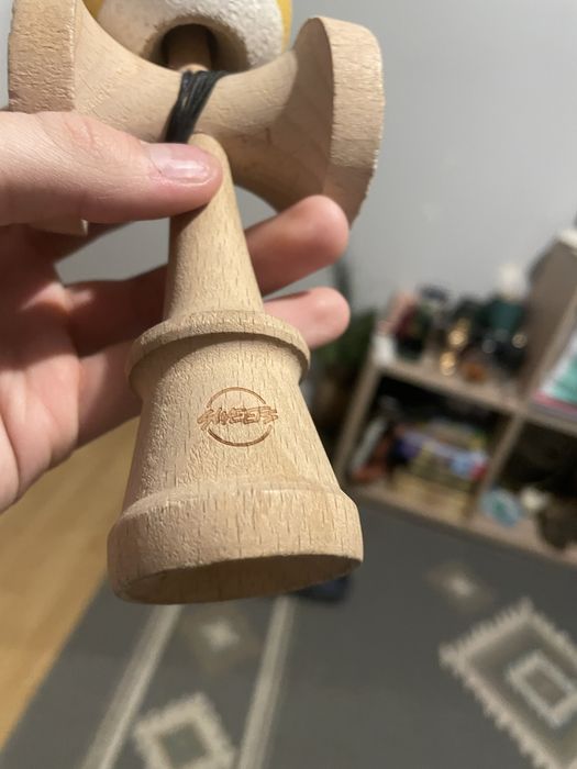 sweets traker-anti skid broken shape