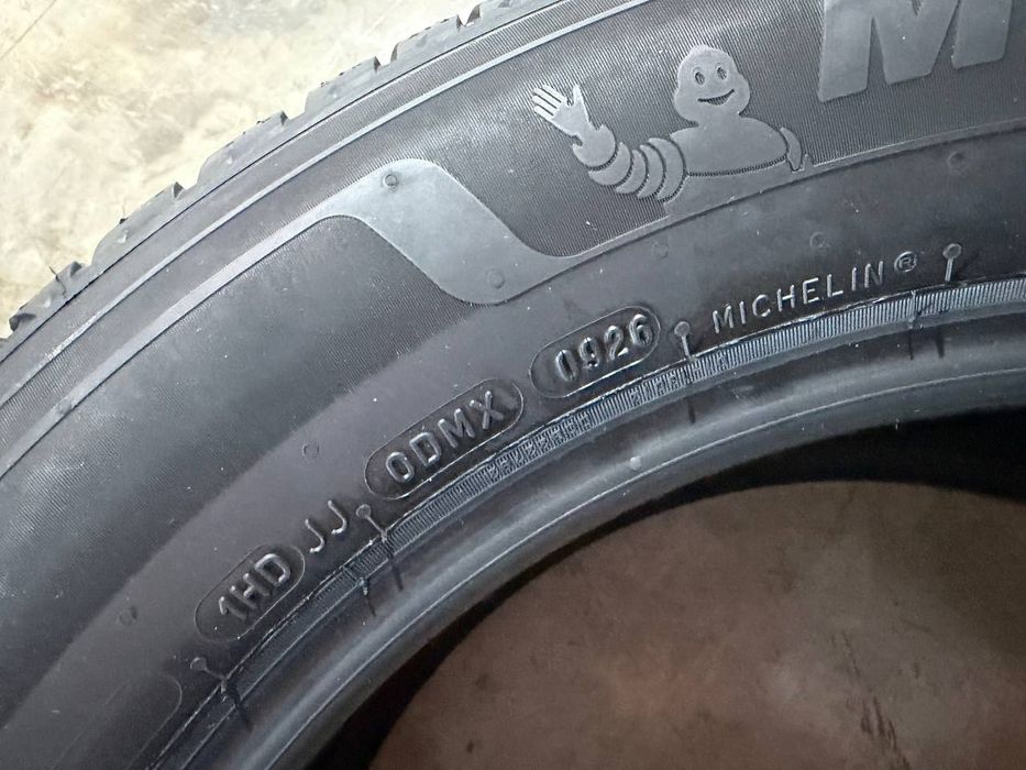 Balon shina Michelin Crossclimate 3 235/55R17