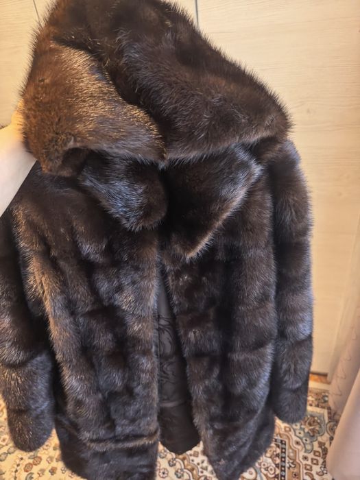 Продам норковую шубу