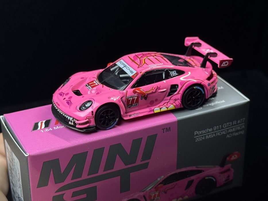 Mini GT | Porsche 911 GT3 #77 (Roxy)