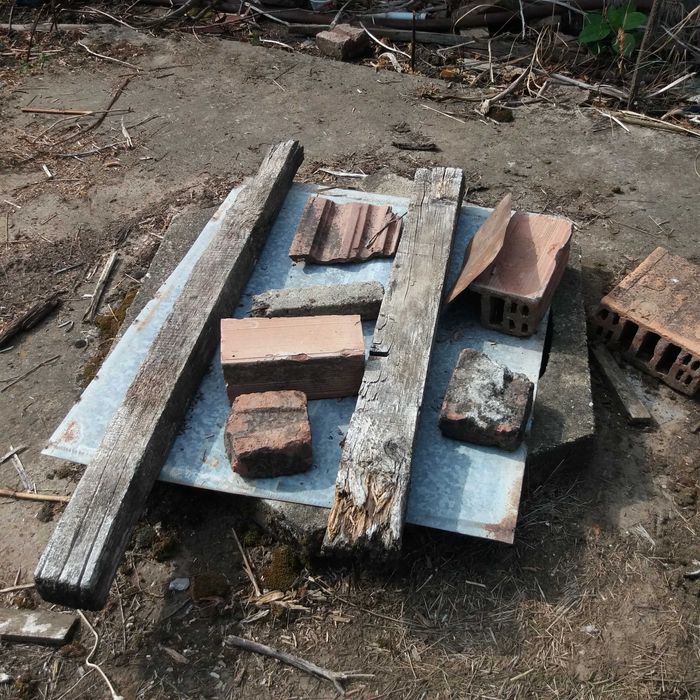 Дворно място под наем