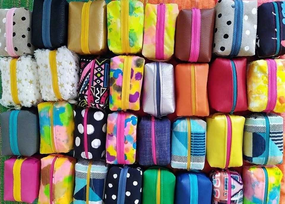 малко портмоне, монетник, козметичен несесер