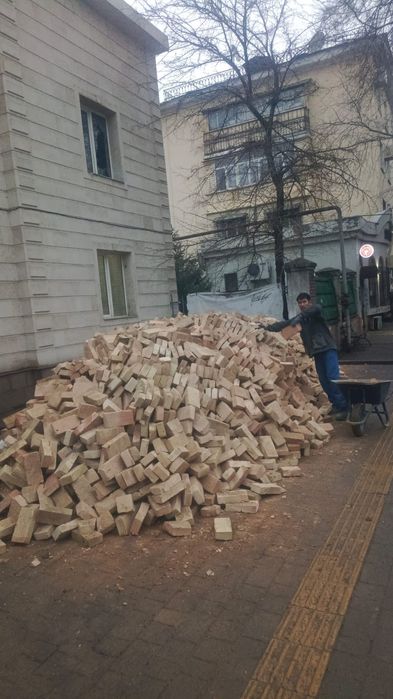 Продается кирпич