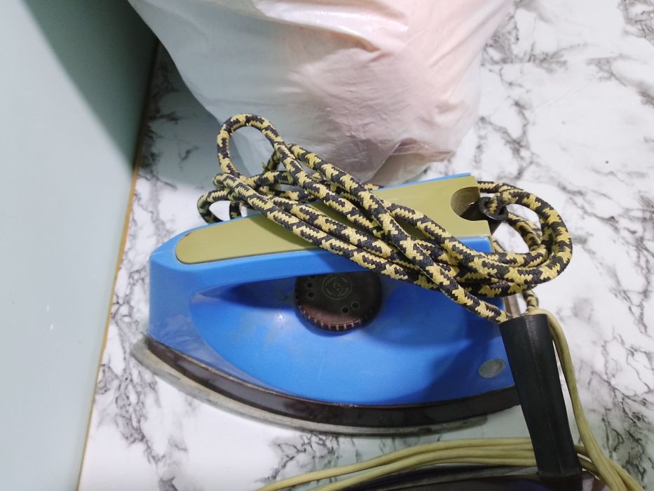 Утюги, разные Б/У