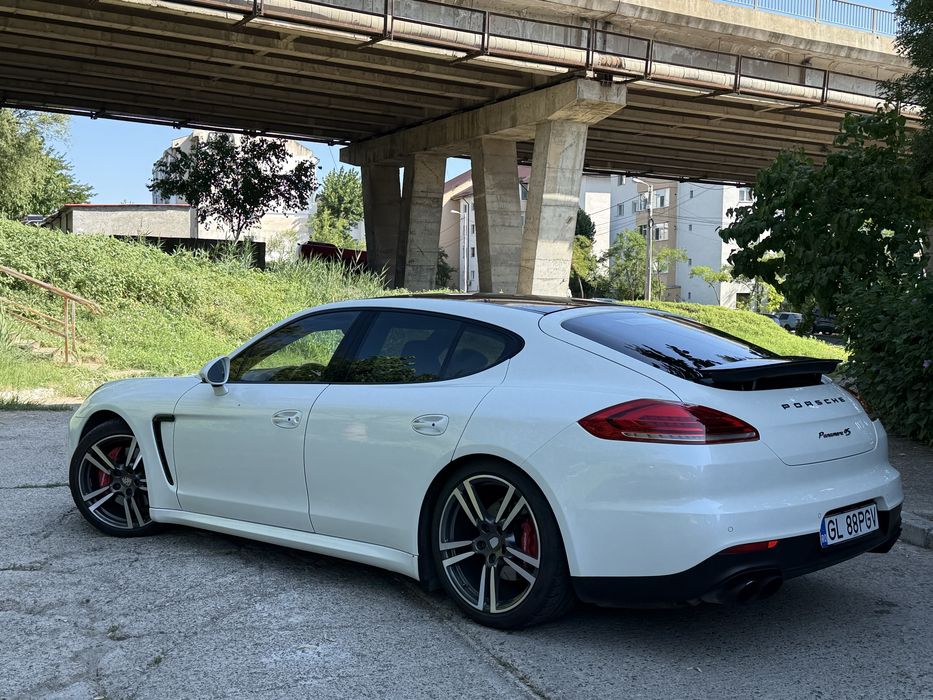 Porsche Panamera 4S