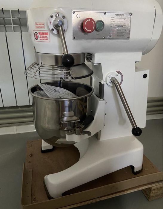 Продается миксер