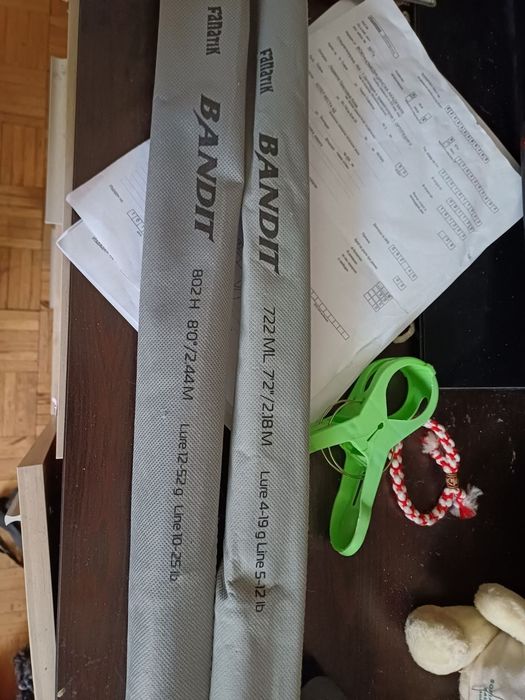 Продавам  ултра лайт пръти  макари влакна тежести куки силикон