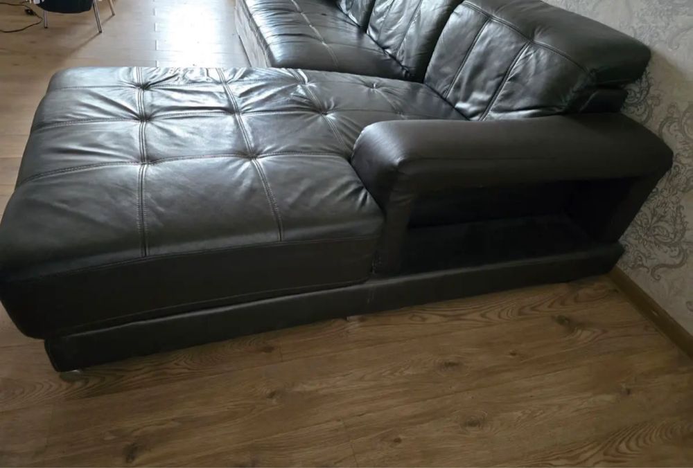 Диван сатылады срочно