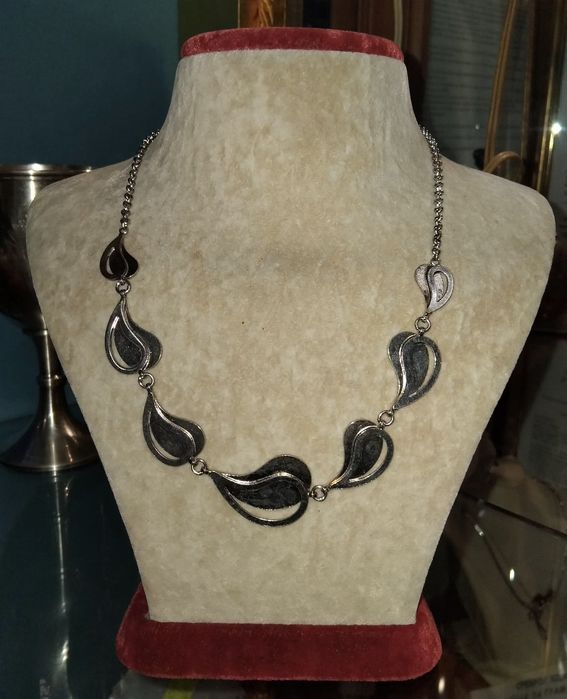 Сребърни колиета,проба 925.