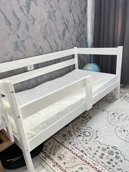 Продам детскую кроватку
