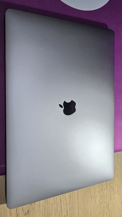 MacBook Pro 16 2019 i9 16GB 1TB SSD video 4GB A2141 spacegray