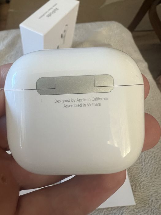 Airpods 4 ANC с проблем