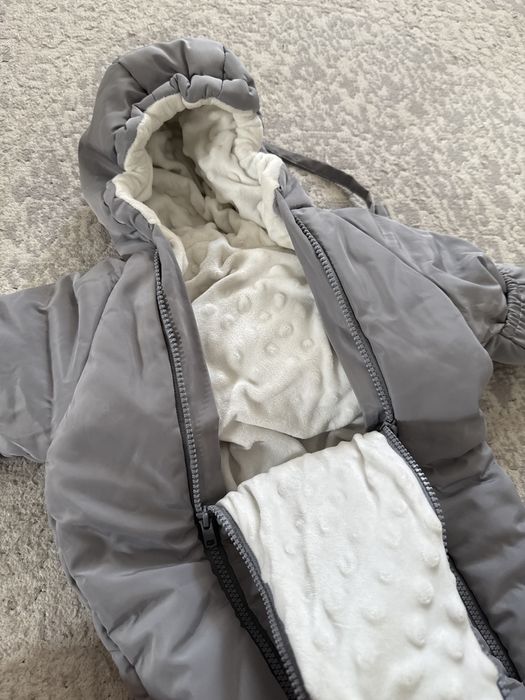 Продам детский комбинезон