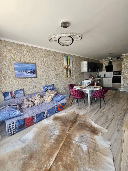 Продава се Двустаен апартамент в Бургас, Сарафово - 67 кв.м за 1792 €/кв.м - Снимка #2