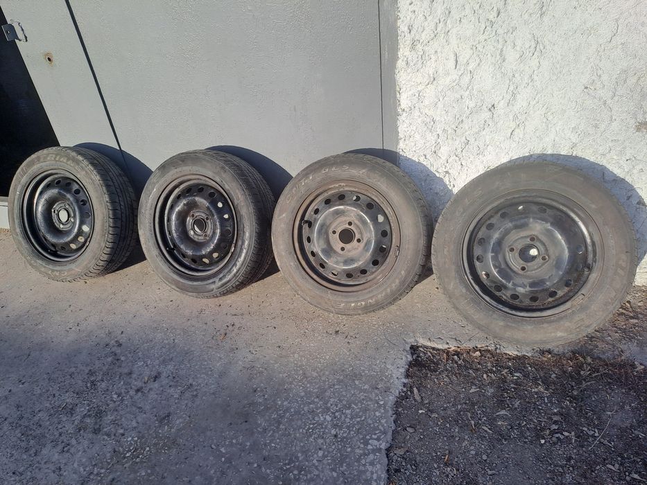 Диски с резиной на 15.