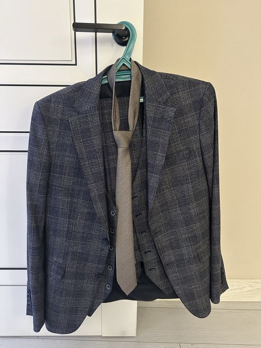 Костюм Мужской 48 размера