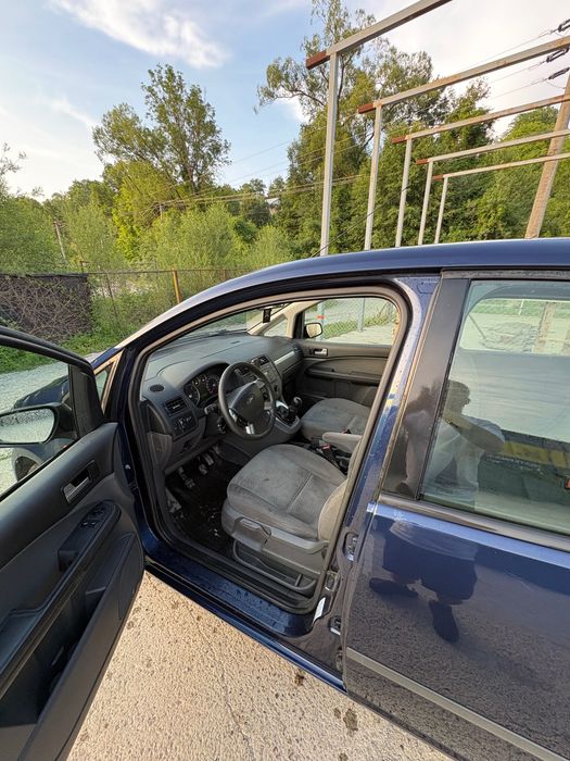 Vând Ford Focus c max