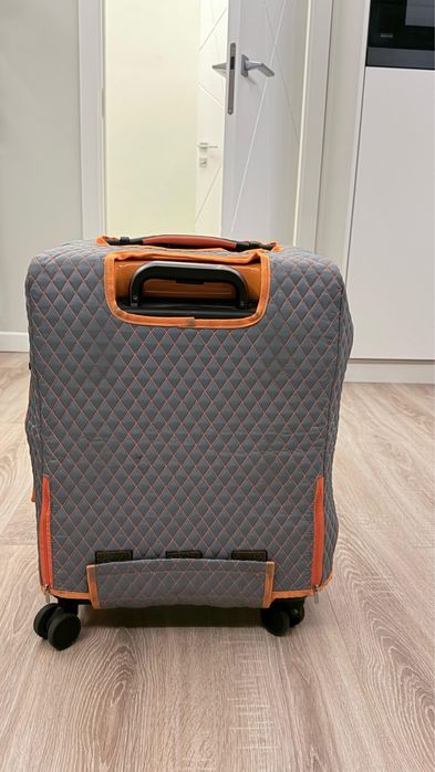 Продам чемодан mendoza space treval