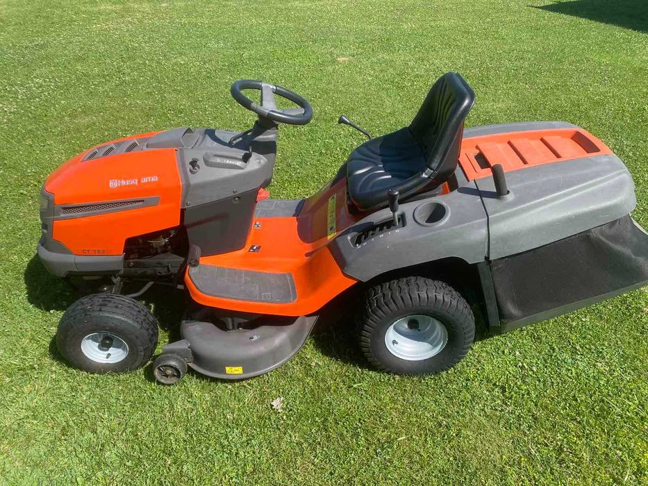 Тракторна косачка Husqvarna CT153 готова за сезона