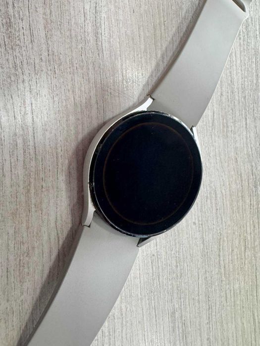 Samsung Galaxy Watch 4 – 44 mm